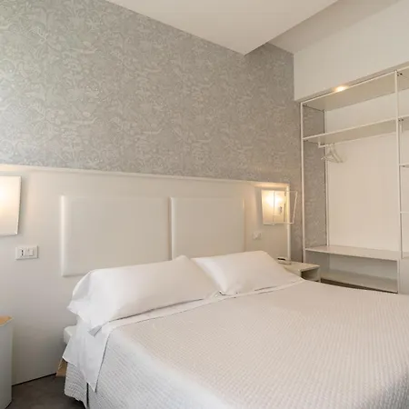 Hotel Majestic Milano Marittima Exterior photo